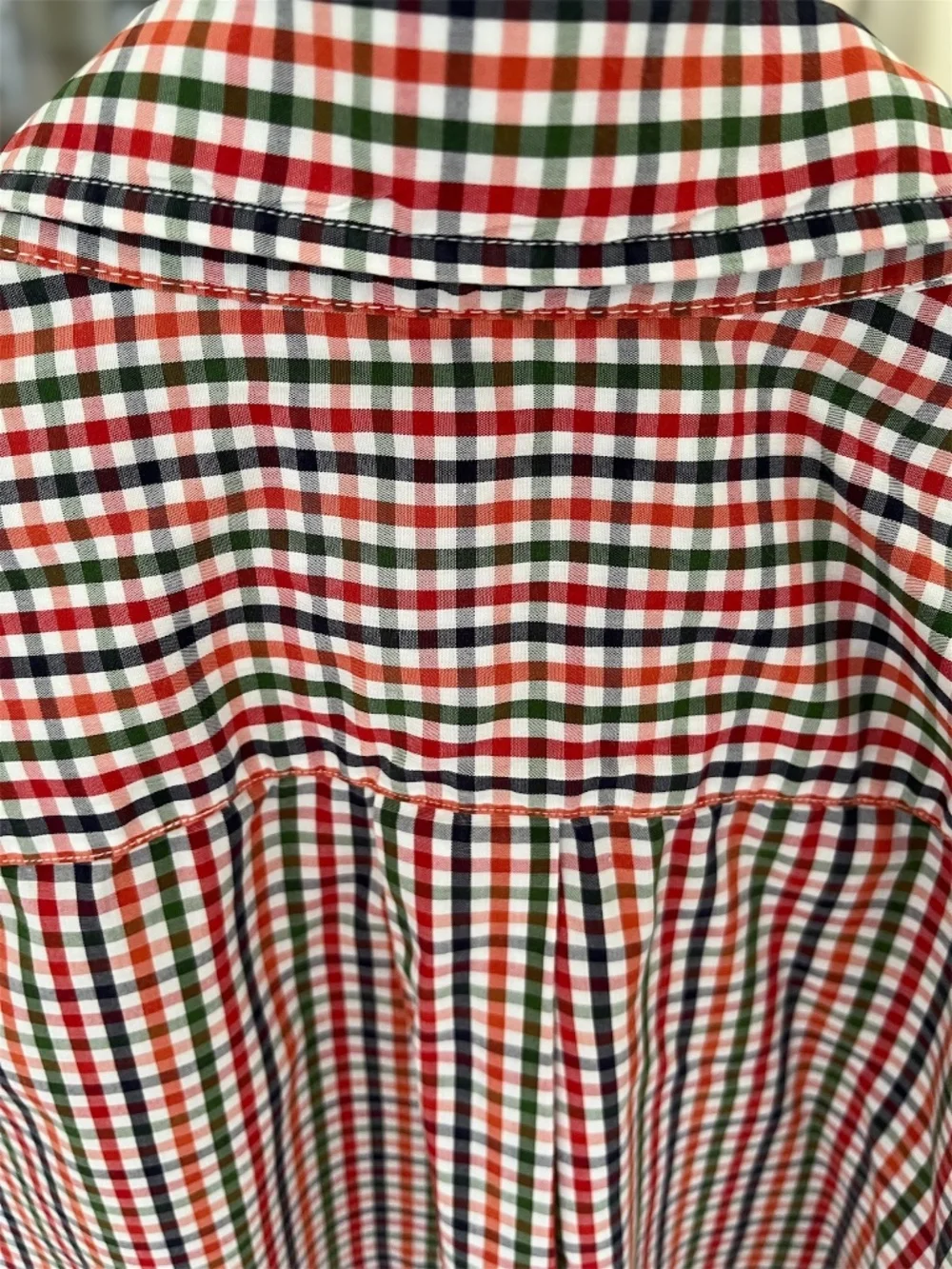 Fynch Hatton men's long sleeve button down shirt size large.